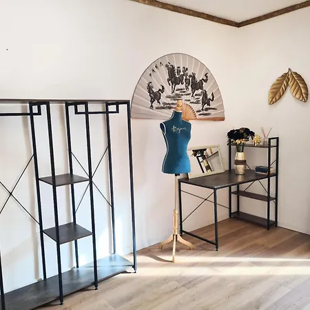 Апартаменты Luxury Flat In Center By The Sea Бари